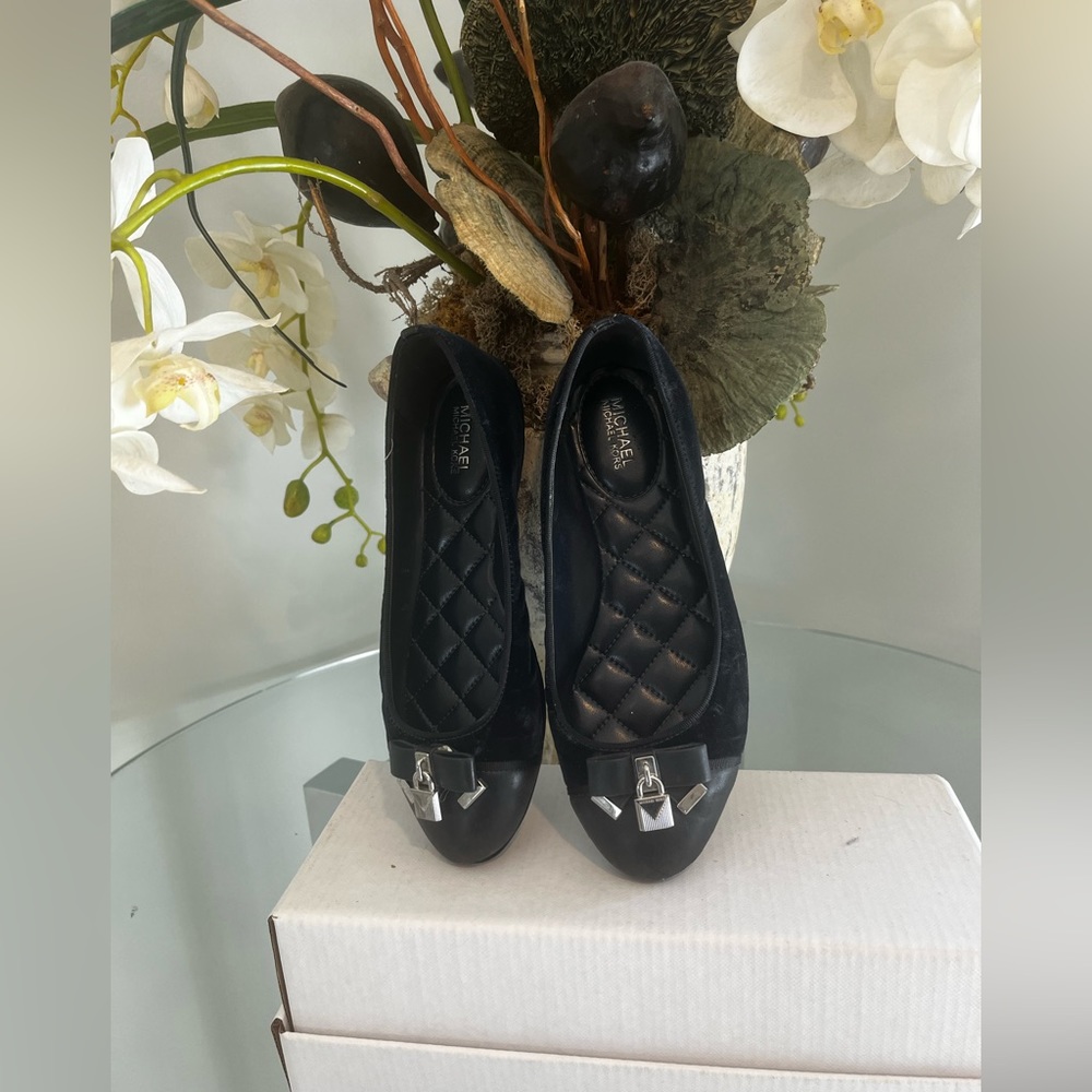 Michael Kors Suede Ballet in Navy  Blue. Size 6.